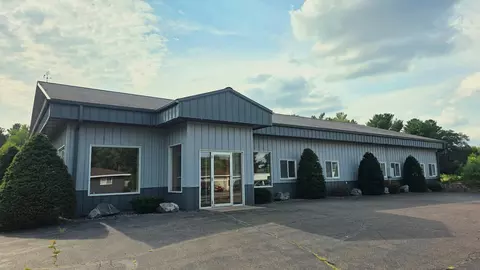 1210 Mansfield St, Chippewa Falls, WI 54729