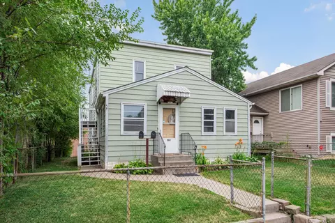 243 Park St W, South Saint Paul, MN 55075