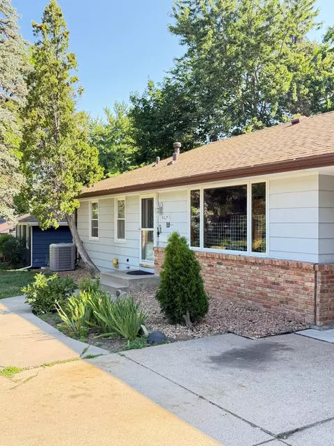 8625 Poplar Bridge Curv, Bloomington, MN 55437