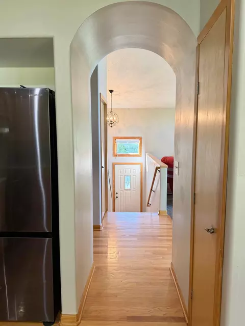 Entry Way - 707 5th St S, Walker, MN 56484 photo 4 of 10