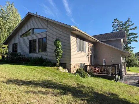 Exterior - 707 5th St S, Walker, MN 56484 photo 2 of 20