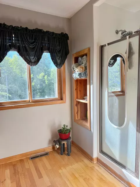 Bath - 707 5th St S, Walker, MN 56484 photo 3 of 7