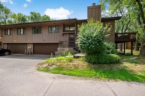 2632 Aspen Ct, White Bear Lake, MN 55110