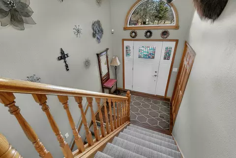 Entry Way - 1785 Cypress Rd, Saint Cloud, MN 56303 photo 2 of 2