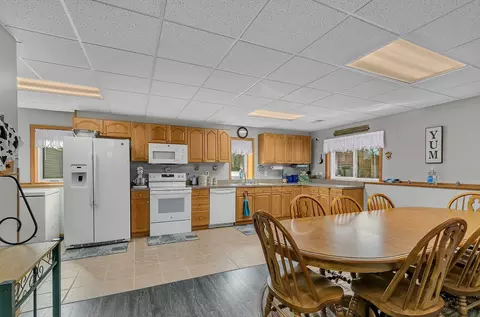Kitchen - 1785 Cypress Rd, Saint Cloud, MN 56303 photo 1 of 5