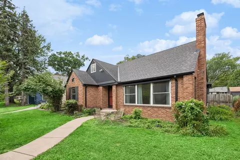 2011 Vincent Ave N, Minneapolis, MN 55411