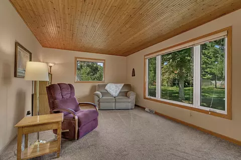 Living - 21 Traverse Rd, Saint Cloud, MN 56301 photo 3 of 5