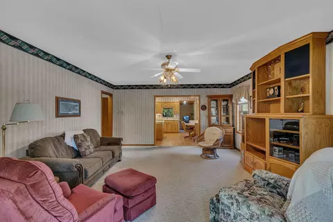 Living - 21 Traverse Rd, Saint Cloud, MN 56301 photo 2 of 5