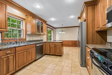 Kitchen - 6385 134th St E, Northfield, MN 55057 photo 1 of 7