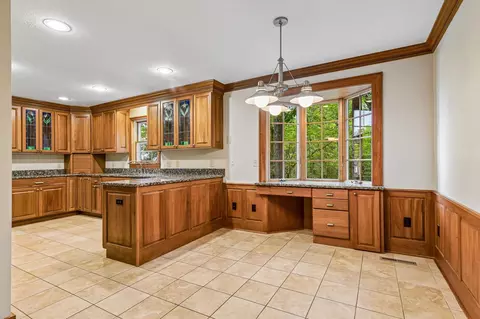 Kitchen - 6385 134th St E, Northfield, MN 55057 photo 4 of 7