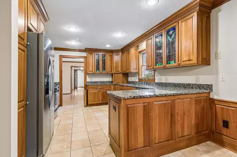 Kitchen - 6385 134th St E, Northfield, MN 55057 photo 5 of 7