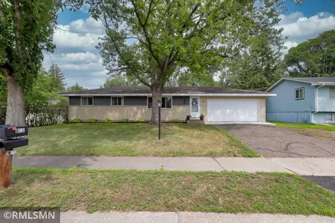 801 38th Ave, Anoka, MN 55303