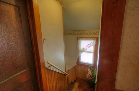 Entry Way - 519 Buchanan St, Red Wing, MN 55066 photo 4 of 4