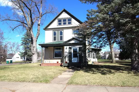 220 S Eliot Ave, Rush City, MN 55069