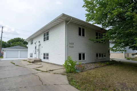 1429 1431 16 12 St S, Fargo, ND 58103