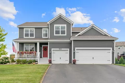 8642 189th St W, Lakeville, MN 55044