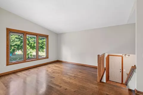 Living - 1945 Beaver Dam Ct, Eagan, MN 55122 photo 4 of 9