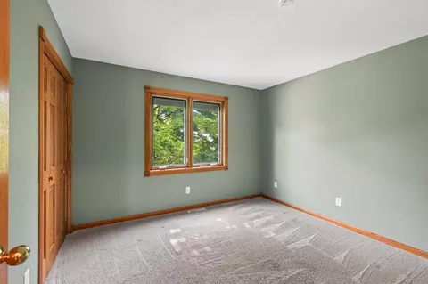 Bedroom - 1945 Beaver Dam Ct, Eagan, MN 55122 photo 5 of 7