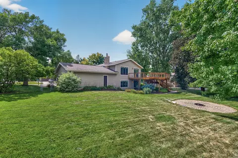 Exterior - 1945 Beaver Dam Ct, Eagan, MN 55122 photo 7 of 9