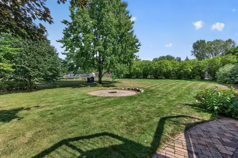 Exterior - 1945 Beaver Dam Ct, Eagan, MN 55122 photo 9 of 9