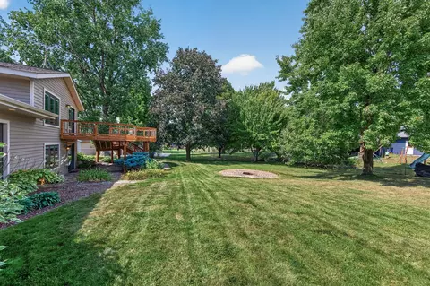 Exterior - 1945 Beaver Dam Ct, Eagan, MN 55122 photo 6 of 9