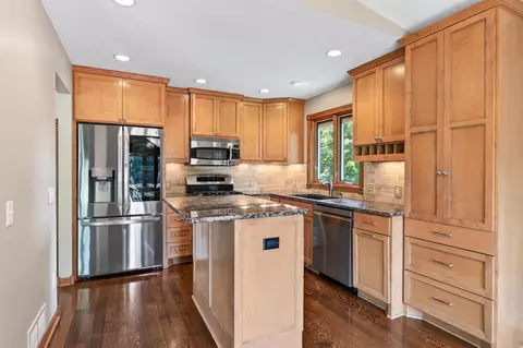 Kitchen - 1945 Beaver Dam Ct, Eagan, MN 55122 photo 1 of 3