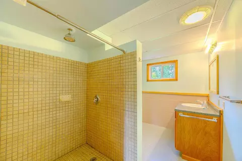 Bath - 12946 390th St, Laporte, MN 56461 photo 3 of 4