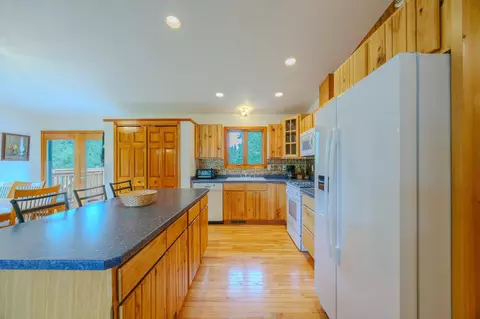 Kitchen - 12946 390th St, Laporte, MN 56461 photo 2 of 5