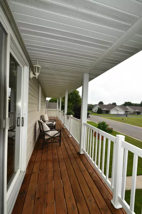 Exterior - 101 6th Ave NE, Elgin, MN 55932 photo 11 of 16