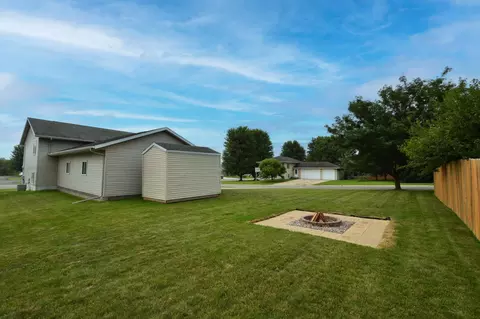 Exterior - 101 6th Ave NE, Elgin, MN 55932 photo 9 of 16