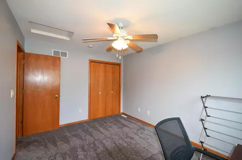 Bedroom - 101 6th Ave NE, Elgin, MN 55932 photo 4 of 8