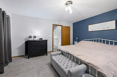 Bedroom - 3253 Evergreen Dr, Eagan, MN 55121 photo 3 of 5