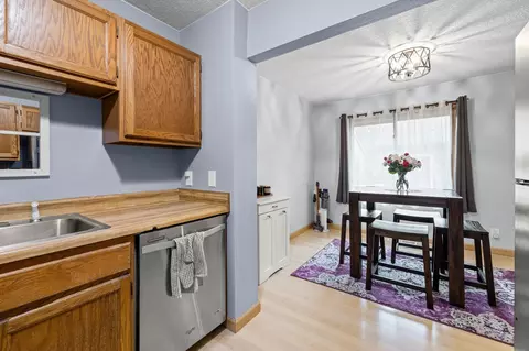 Dining - 3253 Evergreen Dr, Eagan, MN 55121 photo 5 of 6