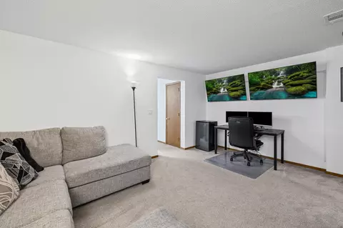 Living - 3253 Evergreen Dr, Eagan, MN 55121 photo 4 of 6