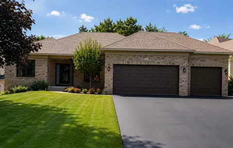 2221 White Pine Ct, Hudson, WI 54016