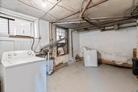Other - 1931 E Superior St, Duluth, MN 55812 photo 6 of 7