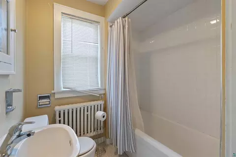 Bath - 1931 E Superior St, Duluth, MN 55812 photo 1 of 3