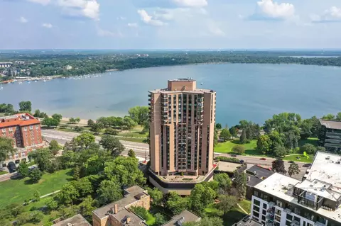 2950 Dean Pkwy #1401, Minneapolis, MN 55416