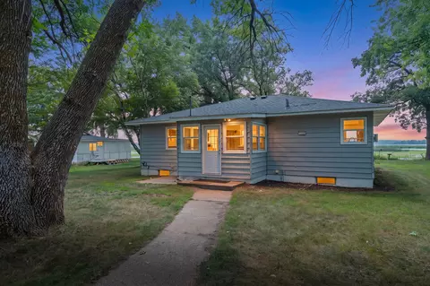1095 Belview Rd, South Haven, MN 55382
