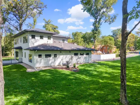 Exterior - 36 Lilah Ln, Tonka Bay, MN 55331 photo 2 of 4