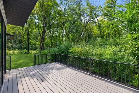 Exterior - 36 Lilah Ln, Tonka Bay, MN 55331 photo 3 of 4