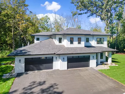 Exterior - 36 Lilah Ln, Tonka Bay, MN 55331 photo 4 of 4