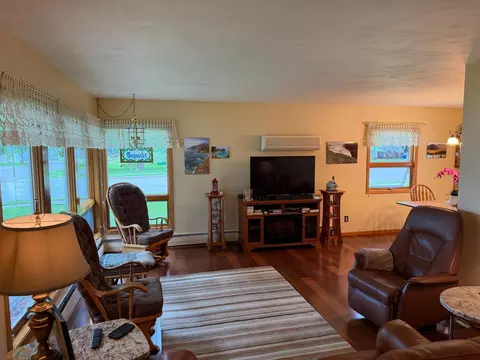 Living - 424 S Haven St, Appleton, MN 56208 photo 1 of 4
