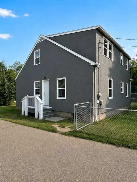 Exterior - 606 S 8th St, Brainerd, MN 56401 photo 2 of 7
