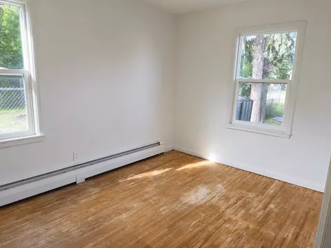 Bedroom - 606 S 8th St, Brainerd, MN 56401 photo 2 of 4
