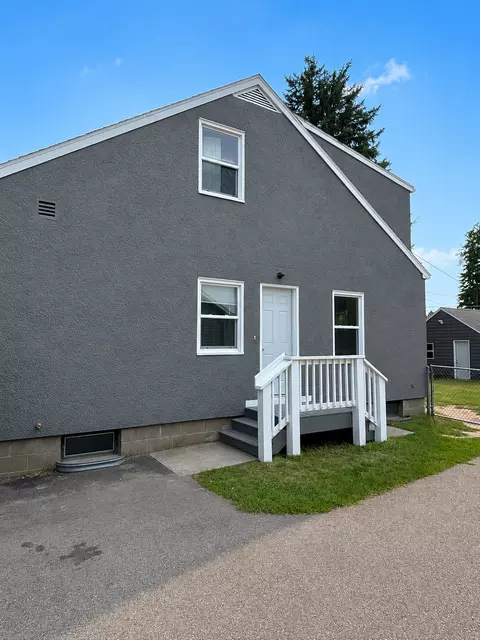 Exterior - 606 S 8th St, Brainerd, MN 56401 photo 3 of 7