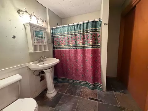 Bath - 525 1st St, Dawson, MN 56232 photo 1 of 2