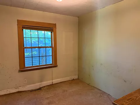 Bedroom - 525 1st St, Dawson, MN 56232 photo 5 of 5