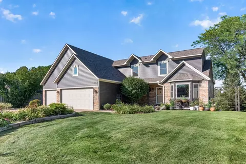 3569 Gershwin Ave N, Oakdale, MN 55128