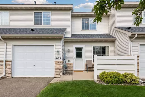 1685 Patriot Ln, Waconia, MN 55387